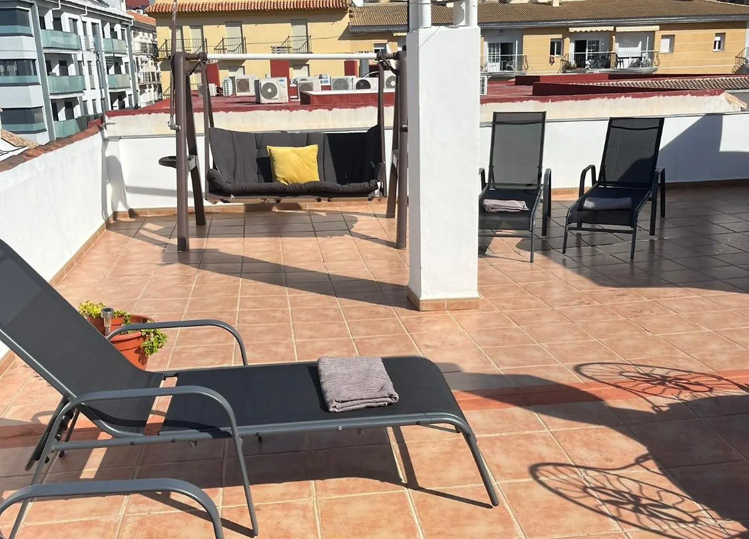 Atico Puerto Beach Fuengirola İspanya
